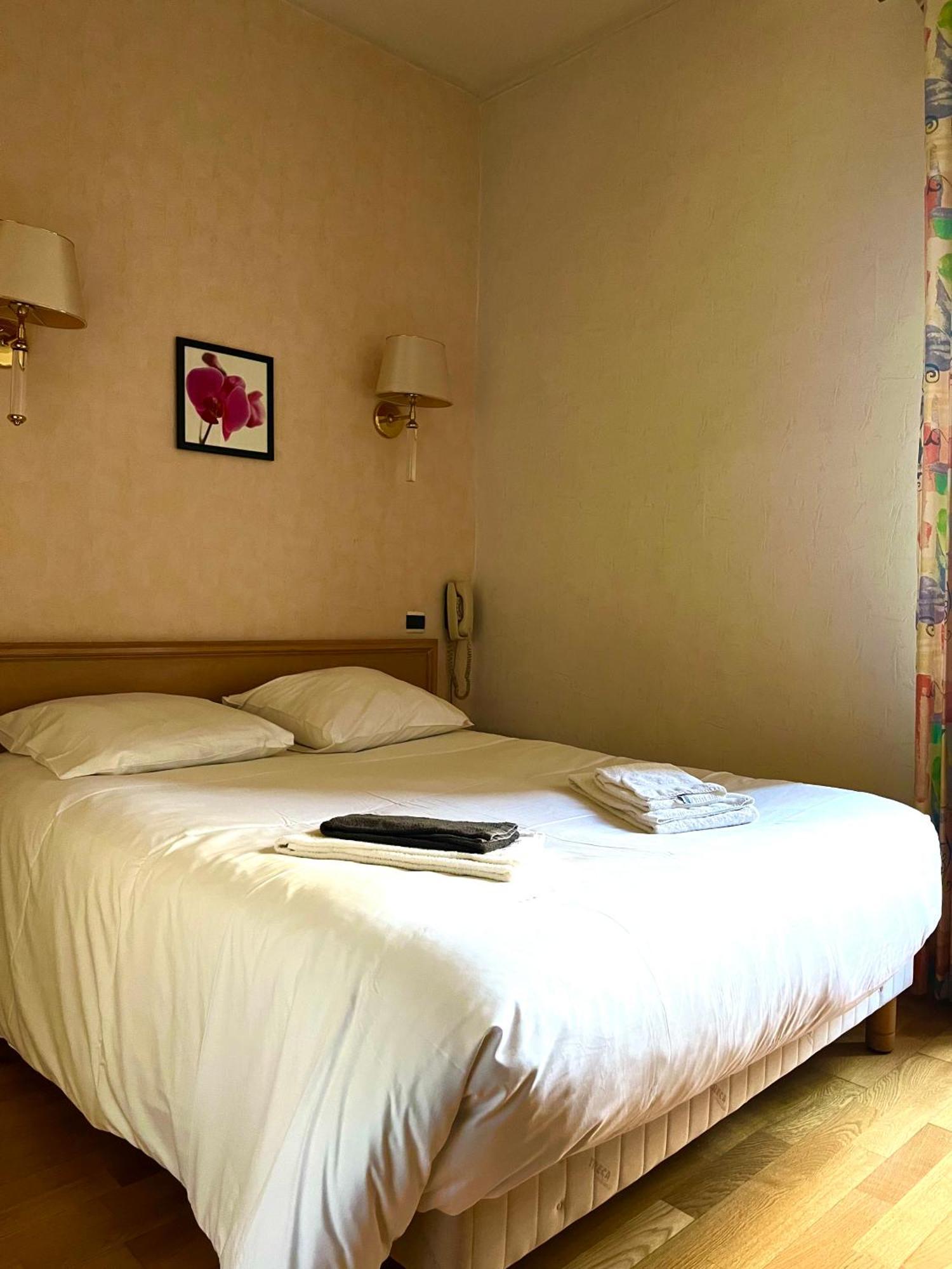 Hotel Restaurant Le Saint Nazaire エクステリア 写真